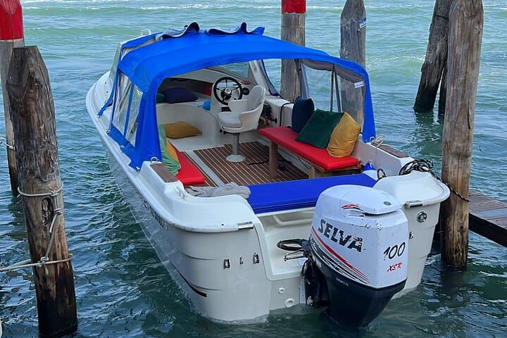 Private Boat Tour to Murano, Burano and Torcello from Venice photo 2
