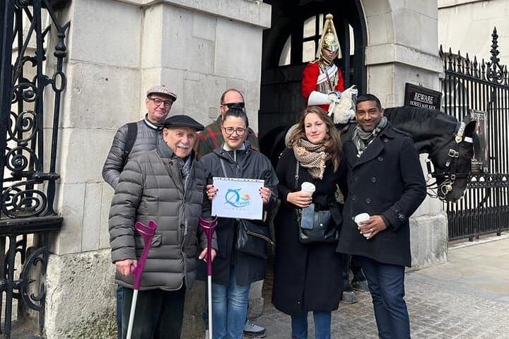 Buckingham Palace and Westminster Walking Tour: Royal Sights in 2 Hours photo 4