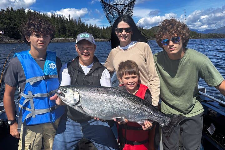 Private Ketchikan Salmon Fishing & Wildlife Viewing Charter photo 6
