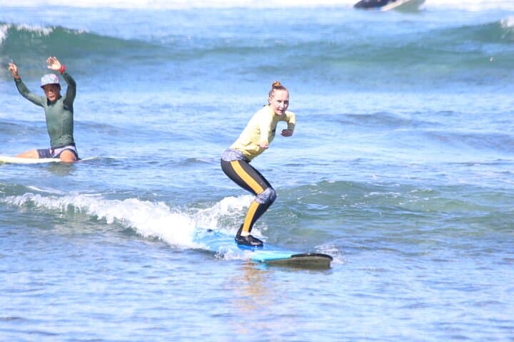 Private Surf Lessons in Lahaina: 90-Minute Coaching at Puamana Beach