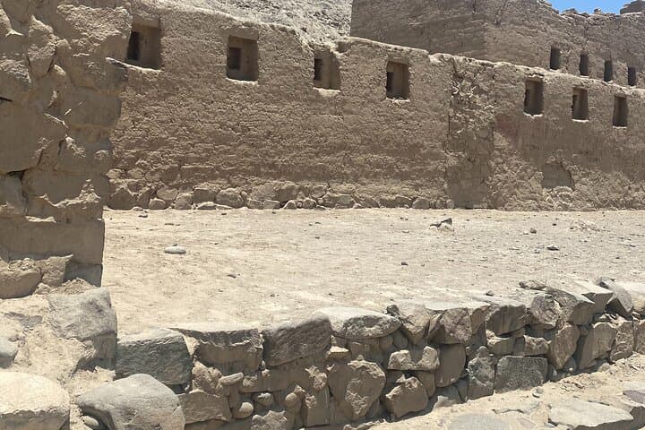 Tambo Colorado Inca Fortress Day Trip from Paracas: Explore the Red Adobe City photo 4