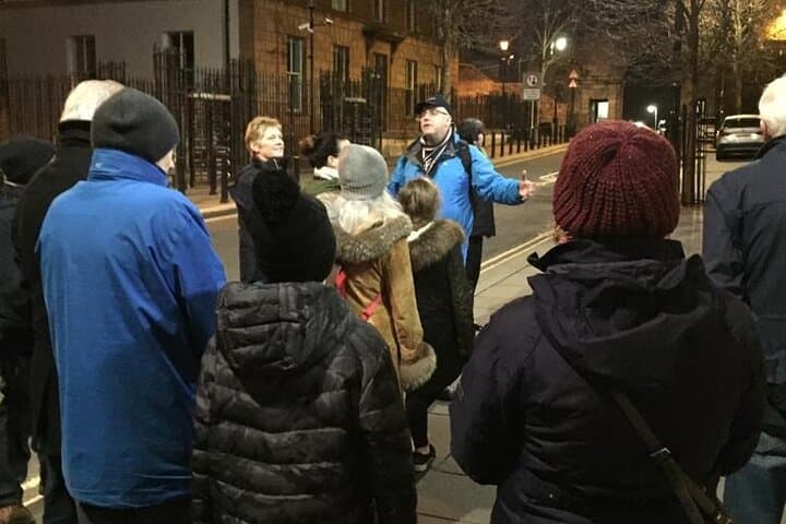 Derry Walled City Haunted Walking Tour: Private Dark History Experience