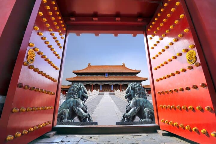 Private Tour to Tiananmen Square & Forbidden City — Complete Visitor Guide photo 2