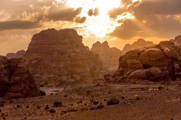 Full-Day Private Hike to Jabal Umm ad Dami in Wadi Rum with Bedouin Lunch photo 3
