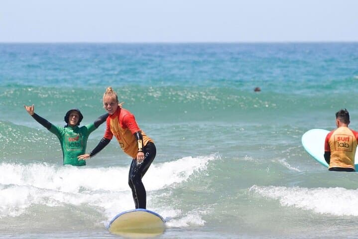 Costa da Caparica Surf Lesson — 2‑Hour Beginner Surf Class Near Lisbon