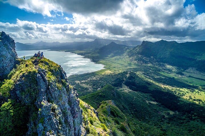 Le Morne Brabant Guided Hike: Summit Views, History & Local Guides