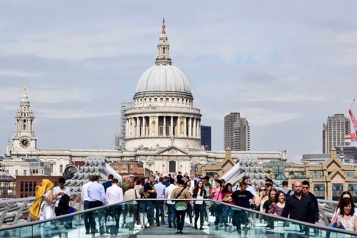 Private Full-Day London Tour with One Day Pass — Buckingham, Westminster & Tower photo 6