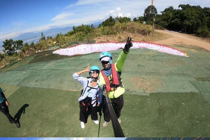 Soar Over Son Tra: Paragliding Experience in Da Nang with Linh Ung Views