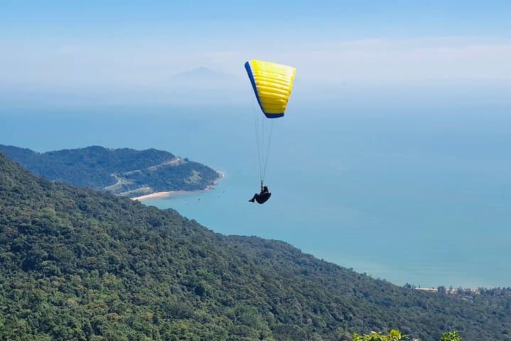 Soar Over Son Tra: Paragliding Experience in Da Nang with Linh Ung Views photo 3