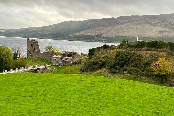 Invergordon Shore Excursion: Culloden, Clava Cairns & Urquhart Castle Day Tour