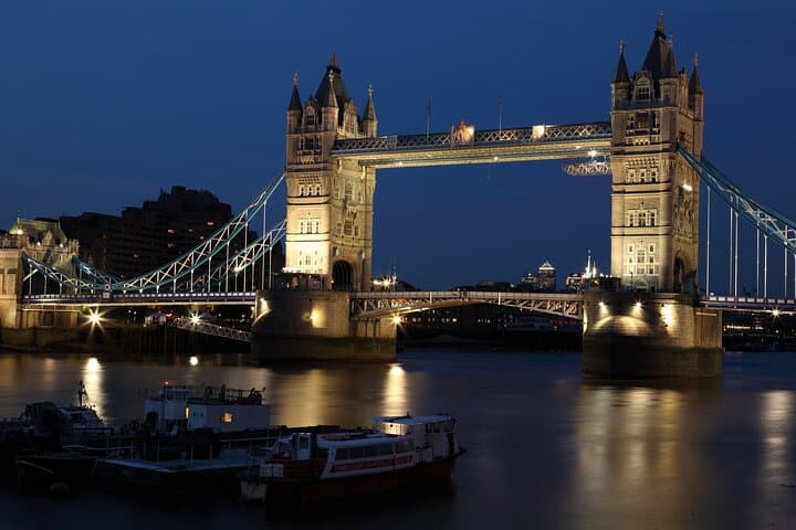 London by Night: Private Panoramic Chauffeur Tour of Iconic Sights photo 5