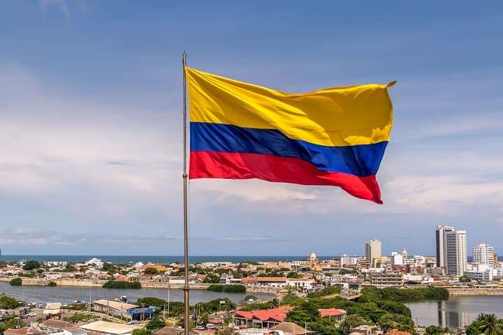 Private Medellín Photo Shoot — Hire a Photographer for Professional Photos photo 1