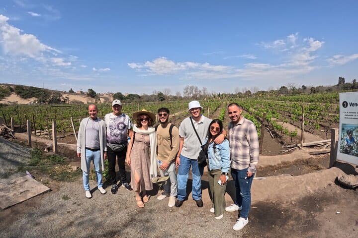 Sunset Buggies & Pisco Route: Huacachina Sandboarding and Vineyard Tasting photo 6