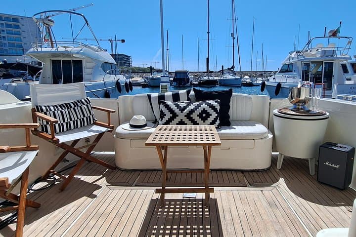 Porto Luxury Yacht Cruise on the Douro River and Estuary Reserve photo 2
