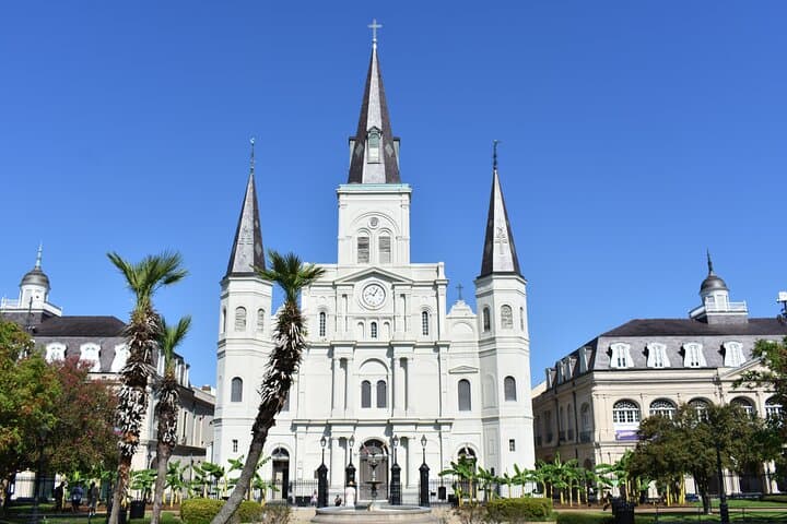 45-Minute French Quarter Highlights Tour: Fast-Paced Walk Through New Orleans' Heart