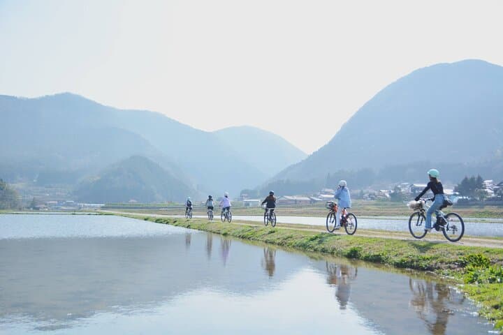 E-Bike Tsuwano Cycling Tour: Explore the 100 Sceneries with a Local Guide