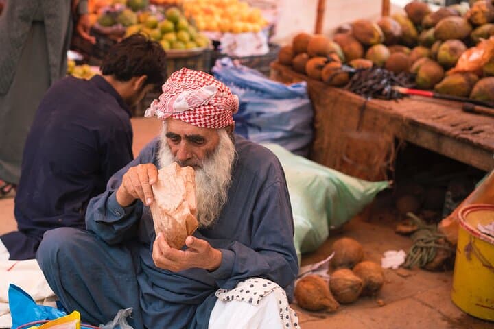 Private Karachi Street Food Tour: Burns Road & Empress Market Tastes
