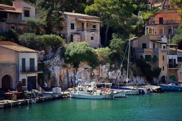 8-Day Mallorca Classic: Road-Trip Beaches, Tramuntana & Drach Caves photo 3
