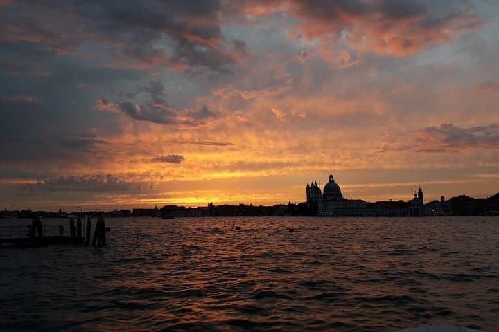Sunset Prosecco Boat Tour in Venice — Twilight Views of St. Mark's Basin photo 5
