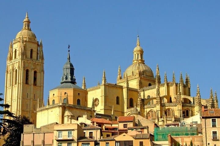 Segovia and Toledo Day Trip from Madrid — Aqueduct, Alcázar & Toledo Cathedral photo 3