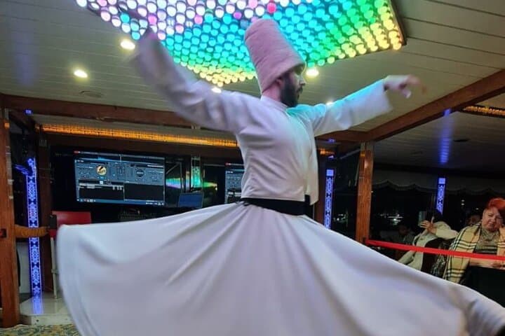 Bosphorus Dinner Cruise & Turkish Night Show — Istanbul Evening Cruise with Live Entertainment photo 6