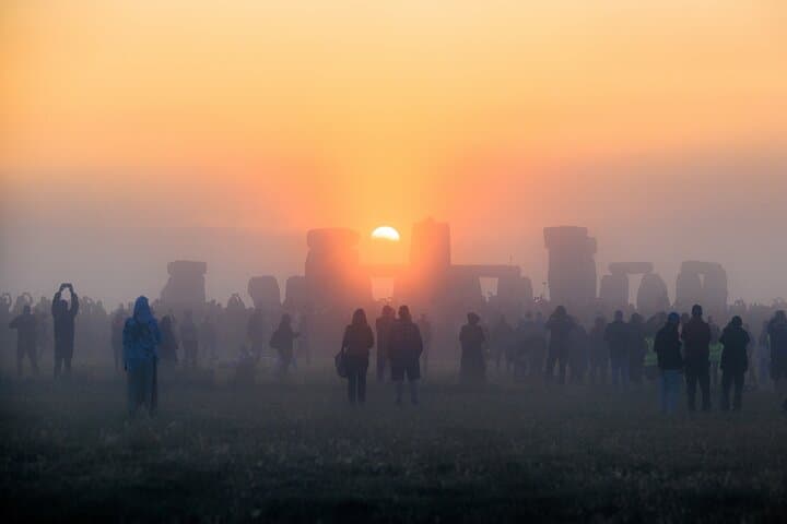 Stonehenge Summer Solstice Tour from London: Sunrise & Sunset Access photo 3