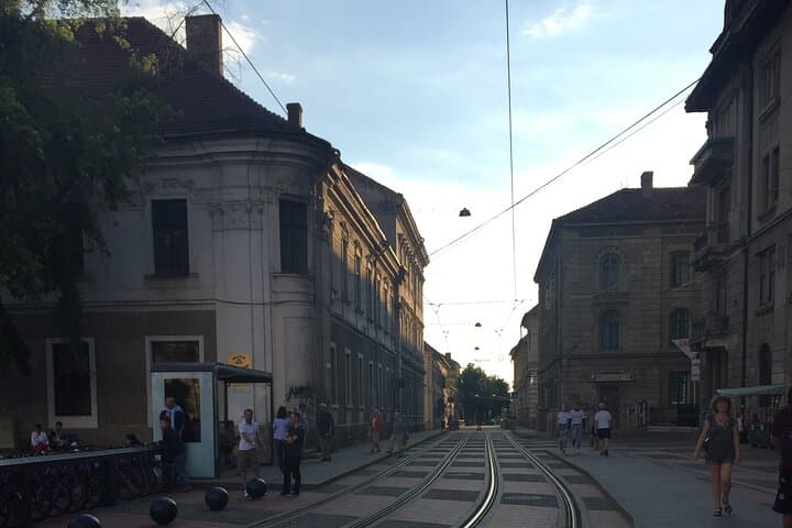 Budapest to Bucharest: 4-Day Private Transylvania Tour Through Castles & Carpathians photo 3