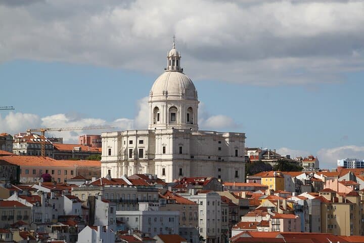 2-Day Fátima Pilgrimage from Lisbon: Óbidos, Alcobaça, Nazaré & Batalha