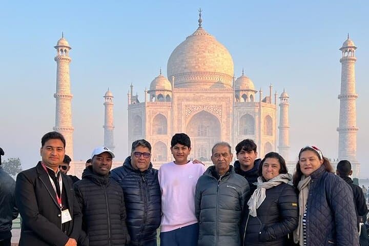 Private Guided Tour of the Taj Mahal and Agra Fort: Architecture, History & Practical Tips photo 3
