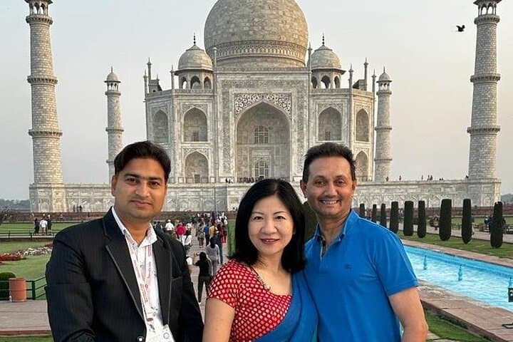 Private Guided Tour of the Taj Mahal and Agra Fort: Architecture, History & Practical Tips photo 4