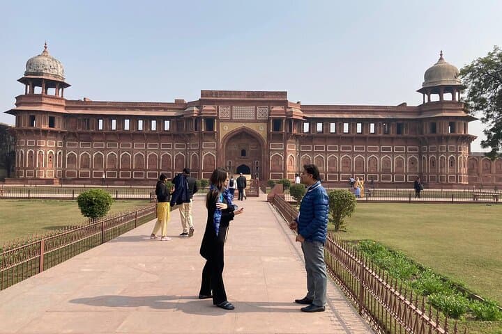 Private Guided Tour of the Taj Mahal and Agra Fort: Architecture, History & Practical Tips photo 5
