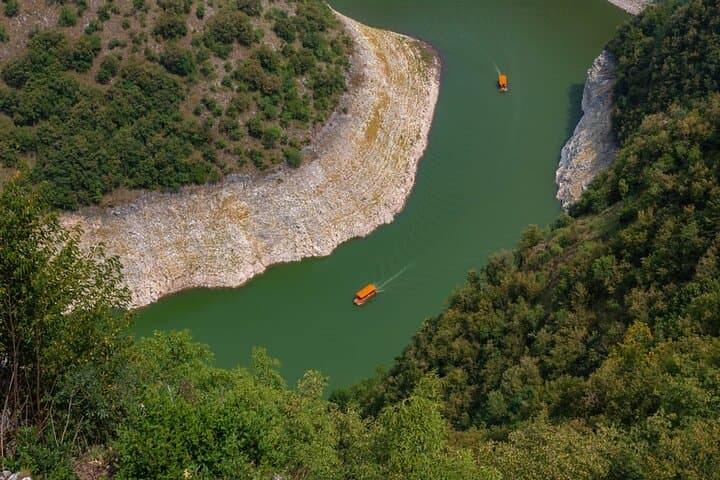 Full-Day Uvac Nature Reserve Tour from Belgrade — Boat Cruise, Ice Cave & Veliki Vrh Hike photo 3