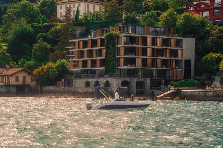 Private Boat Tour on Lake Como with Prosecco: Villas, Swim Stops & Local Stories photo 2