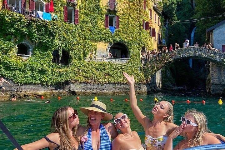 Private Boat Tour on Lake Como with Prosecco: Villas, Swim Stops & Local Stories photo 1