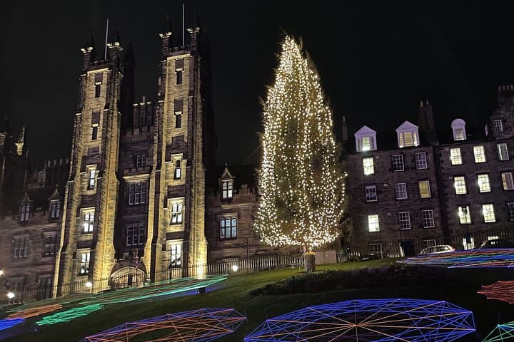 Edinburgh Christmas Walking Tour with Gingerbread & Market Visit photo 2