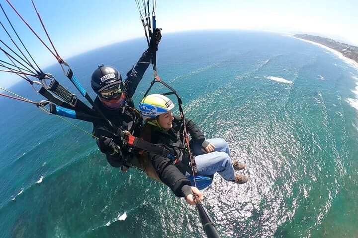 Soar Above Maitencillo: Tandem Paragliding Flights Over Chile's Pacific Coast photo 5