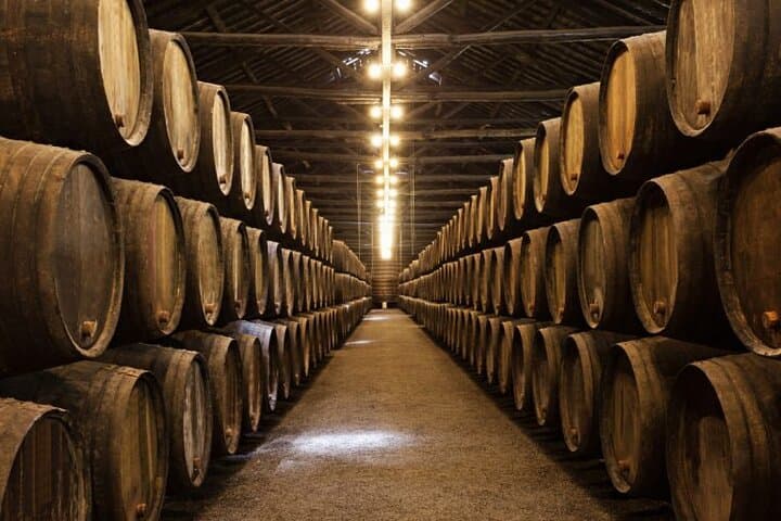 Insider Guide to Nashville's Premier Bourbon & Whiskey Van Tour