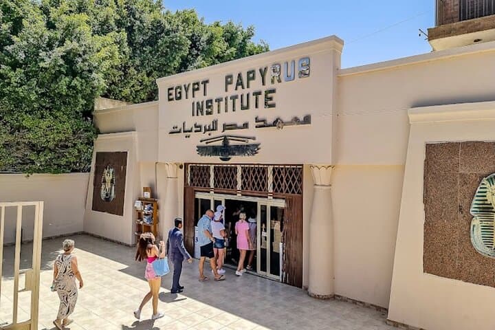 Day Trip from Sharm: Pyramids, Sphinx and Egyptian Museum by Bus photo 2
