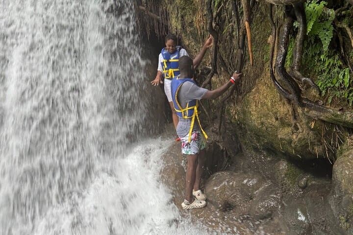 Blue Hole & Dunn's River Falls: White River Tubing Day Trip with Lunch photo 6