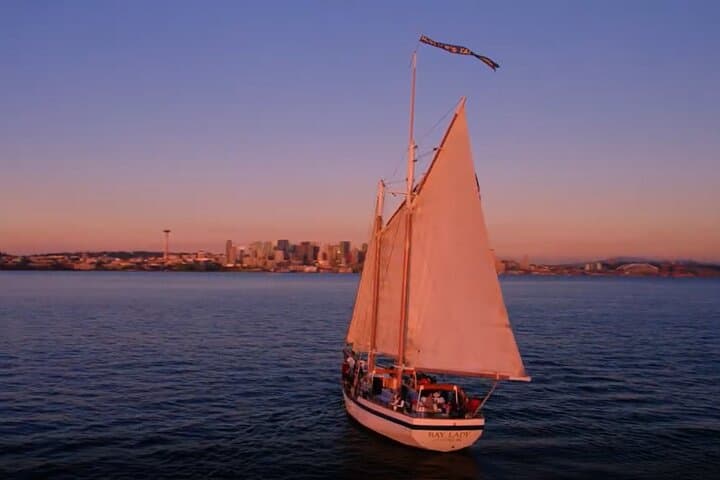 Evening Colors Sunset Sail: Tall Ship Sunset Cruise on Seattle's Elliott Bay photo 5
