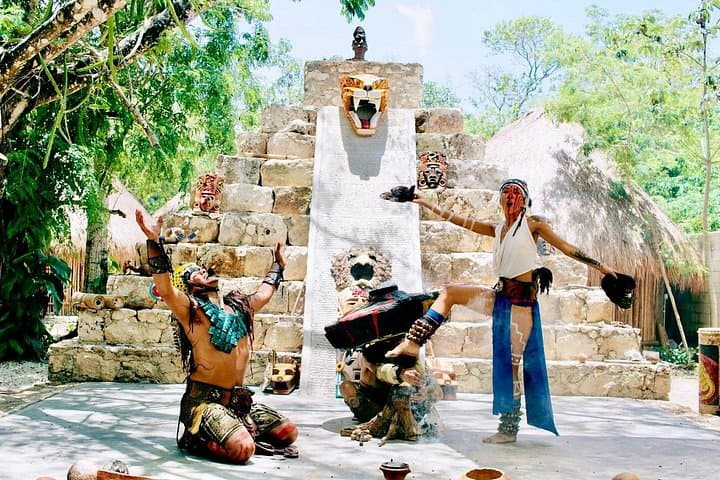 Private Cozumel Mayan Experience & Flavors — Otoch Mayan Traditions, East Coast Beaches & Local Cuisine photo 2