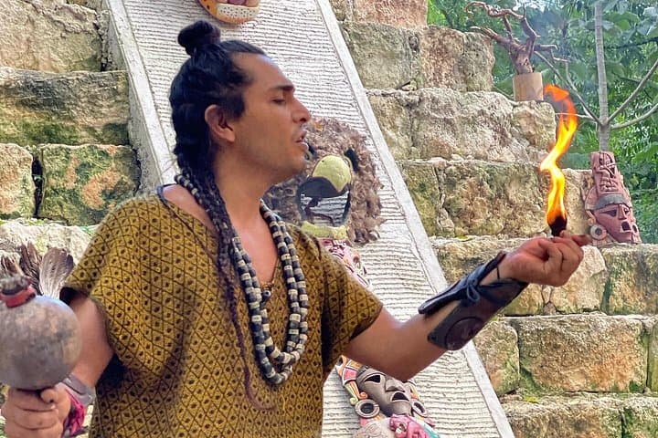 Private Cozumel Mayan Experience & Flavors — Otoch Mayan Traditions, East Coast Beaches & Local Cuisine photo 4