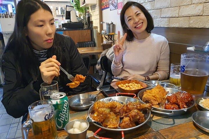Seoul Chicken & Beer Night Tour — Discover Mangwon's Hidden Chimac Spots photo 3