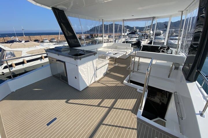 Private Catamaran Charter: Malta, Gozo & Comino Day Trip photo 2