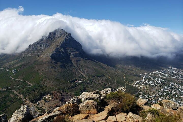 Lion's Head Hike: Sunrise Views and Coastal Vistas Above Cape Town photo 6