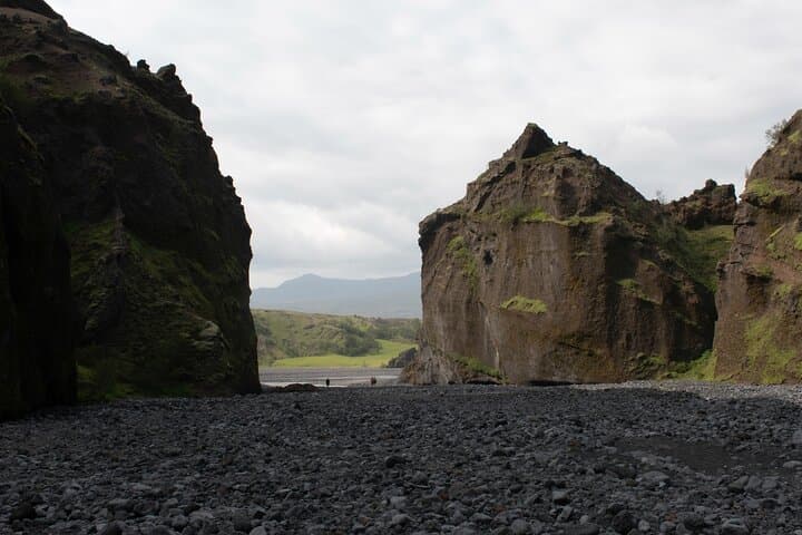 Private Hiking Tour in Thorsmork Valley: Full-Day 4x4 and River-Crossing Adventure photo 3