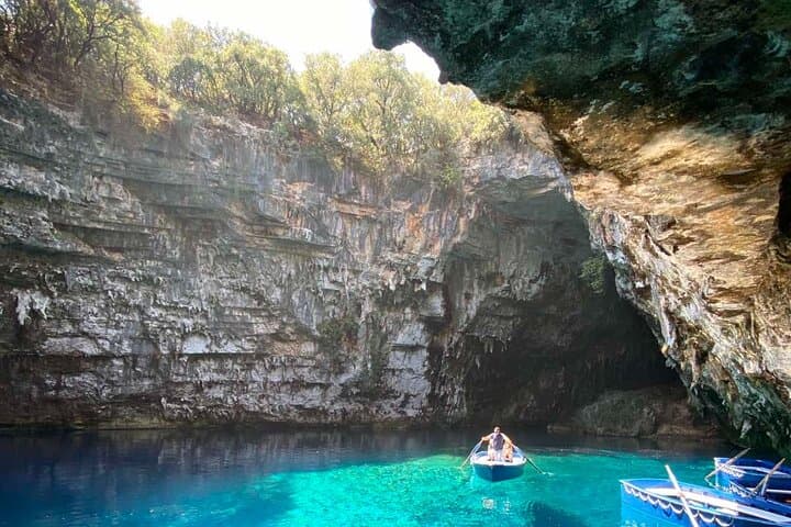 Shore Kefalonia: Melissani Cave, Drogarati Cave & Myrtos Beach Day Trip photo 4