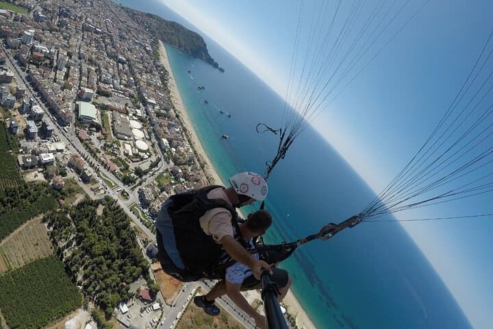 Tandem Paragliding Over Alanya's Coastline with Certified Pilots photo 2
