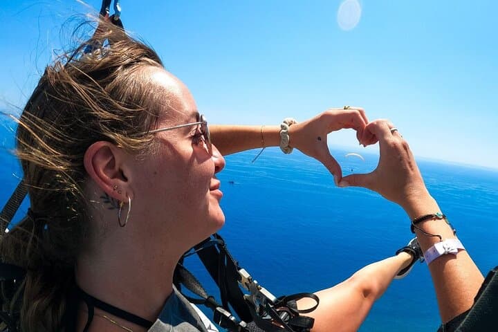 Tandem Paragliding Over Alanya's Coastline with Certified Pilots photo 3