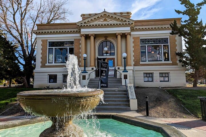 Livermore Scavenger Hunt: Self-Guided Downtown Walking Game & History Tour